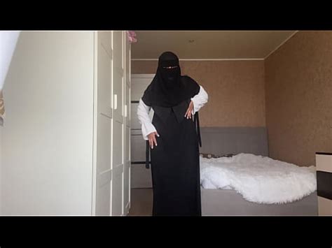 Milf Siria Tetona Se Masturba El Co O A Trav S De Bragas Negras Xvideos