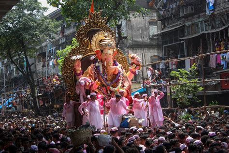 24 Stunning Photos From India's Ganesh Chaturthi Festival