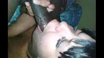 Joven de ébano dando buena mamada XVIDEOS
