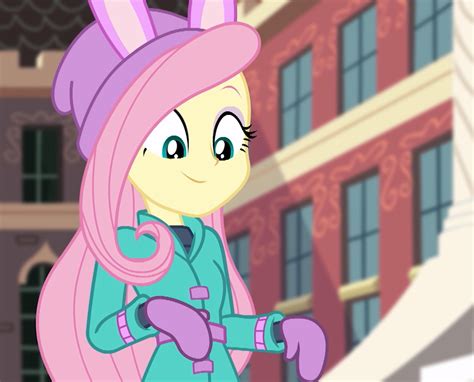 Equestria Girls Holiday Unwrapped images of girls in new winter outfits ...