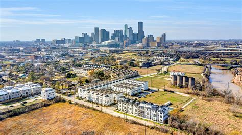 East End On The Bayou Great Townhomes In Eado Houston Dorado Builders