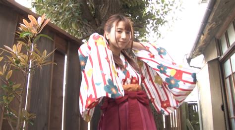 NOSTALGIC NUDE 端麗美女の裸体 園田みおん アイドルのTバック極小ビキニ 過激着エロ動画