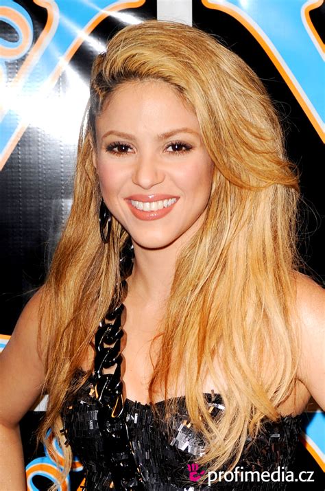 Shakira - - hairstyle - easyHairStyler