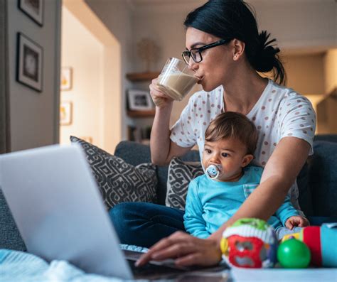 5 Tips For A Stay At Home Mom Linkedin Profile Money Smart Latina