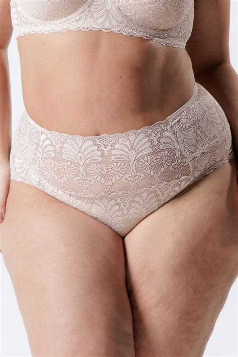 Calcinha Hot Pant De Renda Nude Suspiro Íntimo
