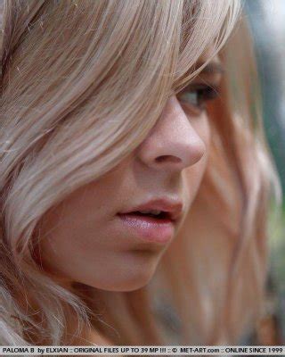 Totally Naked Outdoor Porn Pics PICTOA