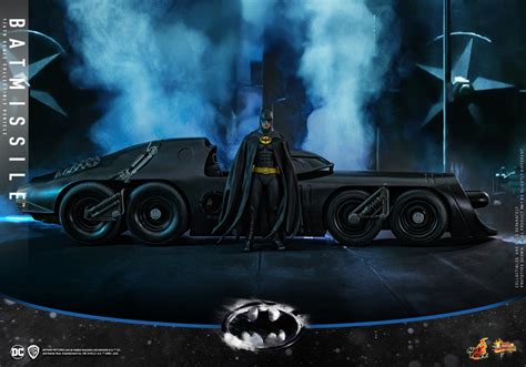 HOT TOYS蝙蝠俠大顯神威蝙蝠車導彈型Batmissile 比例收藏載具 衝破困境的銳利造型立體化