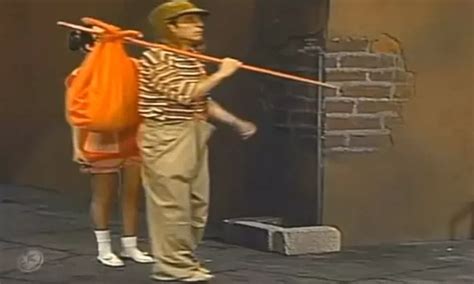 El Chavo Del Recuerda C Mo El Personaje De Roberto G Mez Bola Os