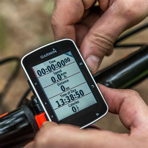 Garmin Edge 520 GPS Bike Computer Without Heart Rate Monitor, Black, 7 ...