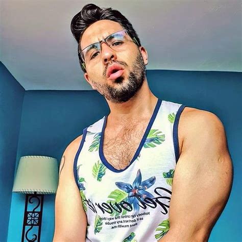 Fiko is on Couchsurfing! | Couchsurfing