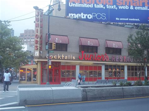 Juniors Restaurant for Brooklyn's best cheese cake | I love nyc