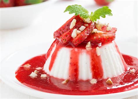 Panna cotta à la fraise au Thermomix Desserts