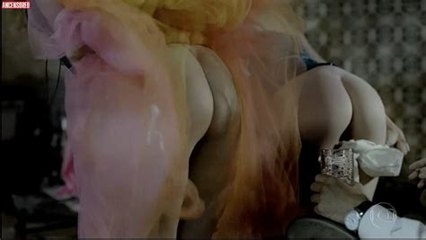 Naked Paloma Duarte In Muito Gelo E Dois Dedos D Gua