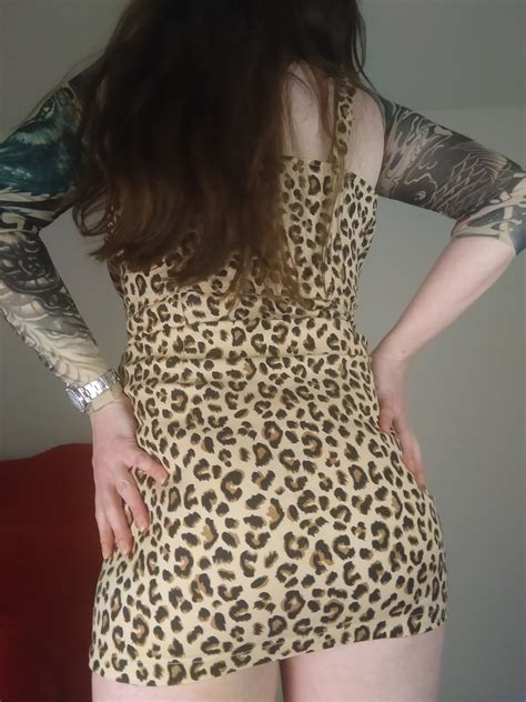 Milf Mia Hot Pussy In Red Gstring And Dress Bends Over Pics Xhamster