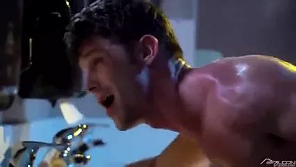 Free Muscle Public Gay Porn Videos Xhamster