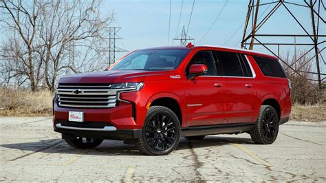 2024 Best Full-Size SUV: Chevrolet Suburban / Tahoe | AutoTrader.ca