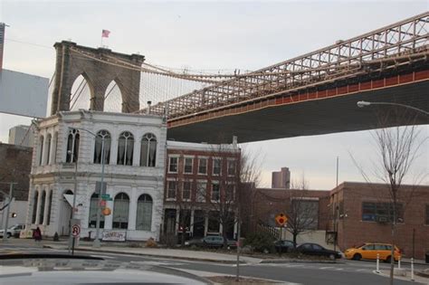 Just Next To The Brooklyn Bridge Picture Of Grimaldis Pizzeria