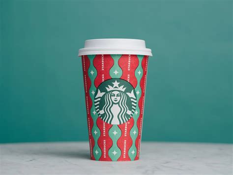 Starbucks Holiday Drinks Are Back Take A Peek At New Holiday Cups Menu