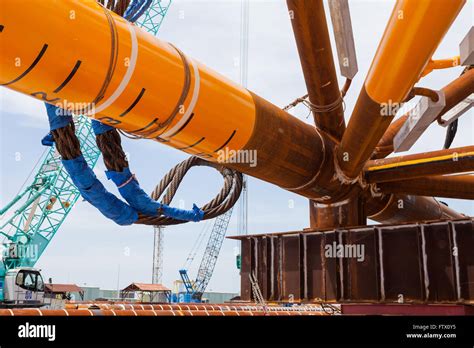 Pile Rig Hi Res Stock Photography And Images Alamy