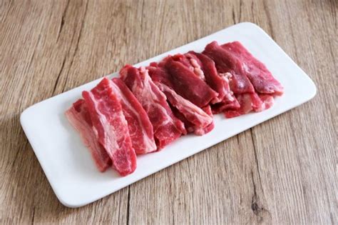 焼肉1人前は何グラム？焼肉100gから1500gまでの目安写真と栄養成分まとめ キーワードノート