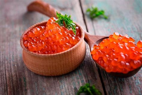 Красная икра каких рыб самая вкусная и полезная?