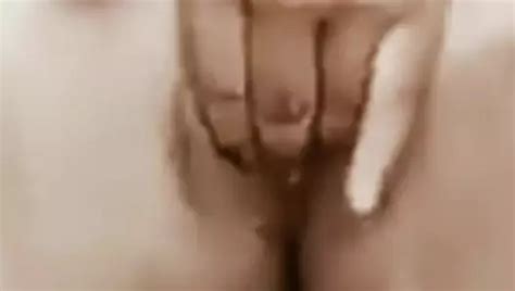 Hot Indian Aunty Fingers Mms Video Hindi Webcam Aunty Ki Mast Cudai Video Hindi Webcam Bhabhi