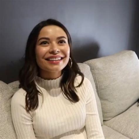 Hot Girl R MirandaCosgrove