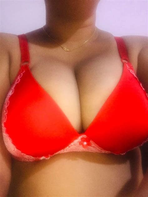 Sri Lankan Red Big Bra With Big Tits Pics Xhamster