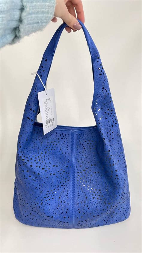 Купить Женская сумка вместительная с косметичкой из искусственной кожи ...