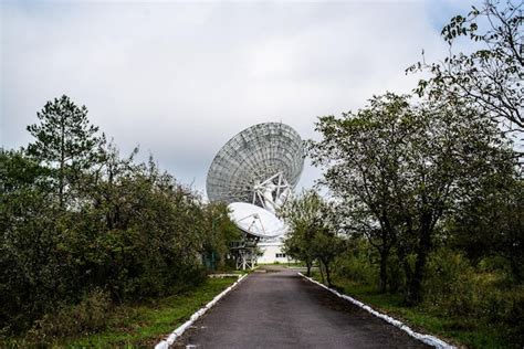 Premium Photo | Large radio telescope parabolic antenna