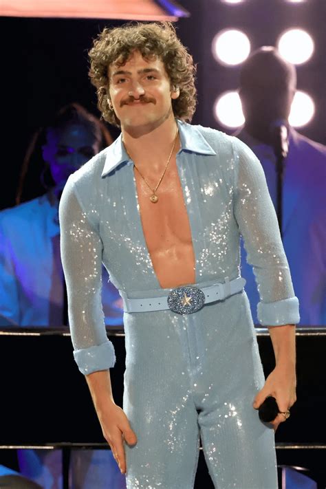 Is Benson Boone Single? Get to Know the Viral Singing Star - WHO