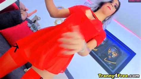 Hot Shemale Masturbate Her Horny Dick