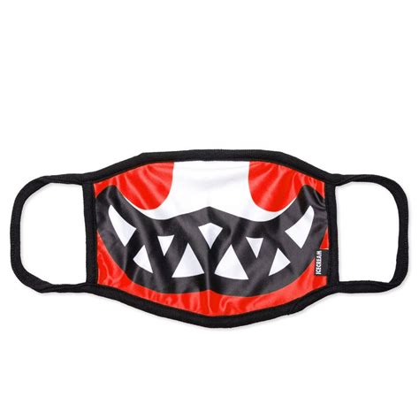 Grin Mask - Tomato – Feature