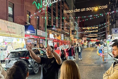 The Dark Side Of NYC Snarking Whats Behind The Citys Obsession With Onlinetrashtalk
