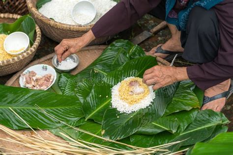 Raw Chung Cake The Most Important Food Of Vietnamese Lunar New Year