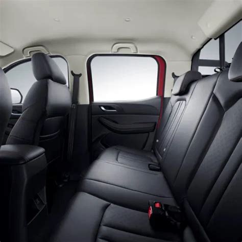 double cabin pickup luxury vehicle pickup  gasoline pickup