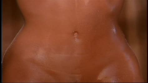 Naked Divini Rae In Mystique Busty Blondes Nude And Beautiful