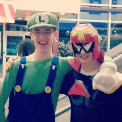 Captain Falcon Cosplay! : r/SSBM