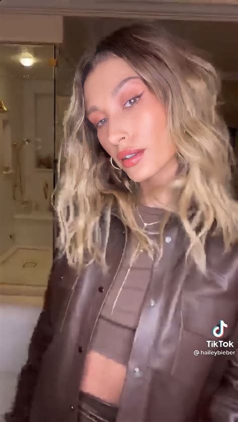 Ai nào ngờ có ngày Justin Bieber tạo hẳn hot trend trang điểm trên Tiktok thế này