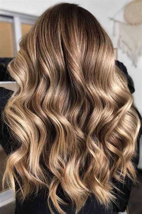 Ways To Wear Spring S Best Hair Colours Warm Blonde Glaze