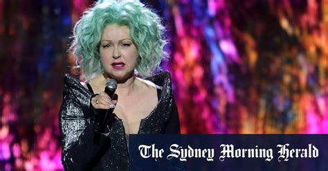 Critiques Cyndi Lauper Sex Pistols Go Australie