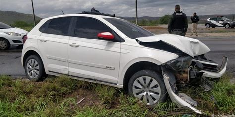 Portal Agreste Violento Carro Roubado Recuperado Ap S Colidir Em