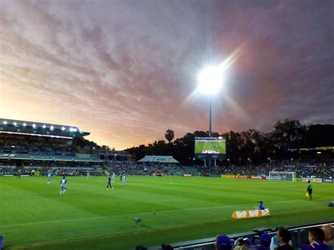 Mike Rule's Face-blog.com: Perth Glory VS Melbourne Victory