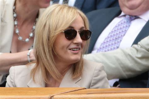 J K Rowling Responds To Fan Who Can T See Dumbledore As Gay Upi