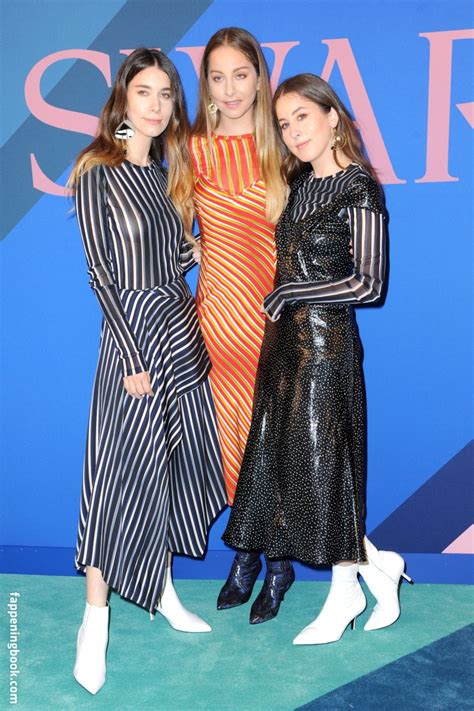 Danielle Haim Nude OnlyFans Leaks Fappening FappeningBook