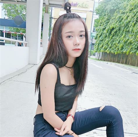 Điều gì đã khiến cô nàng hot girl Thái Lan này có tới hơn 2 triệu người theo dõi trên MXH