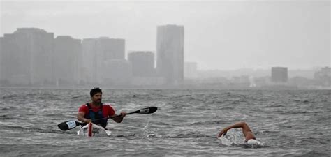 Man swims across Hudson River to spark cleanup campaign - Pressmediaofindia