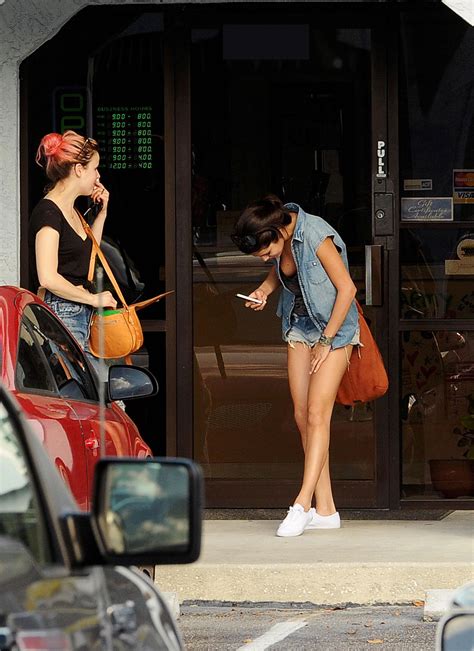 Fashion Of This Week Selena Gomez Hot In Ripped Shorts At A Tanning Salon In Florida Photos