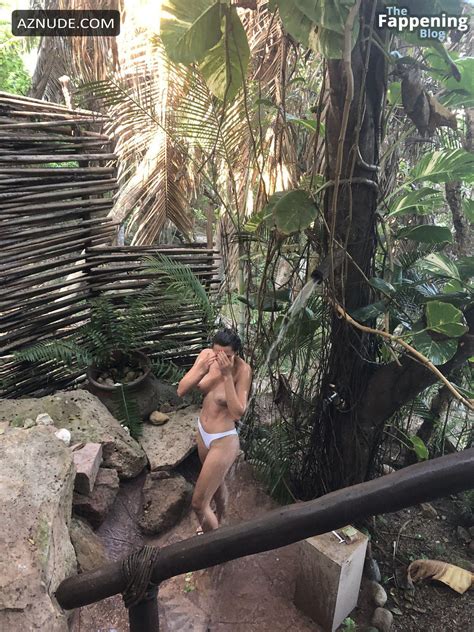 Jesinta Campbell Stuns In Nude Photos At Sydney Fashion Event Aznude