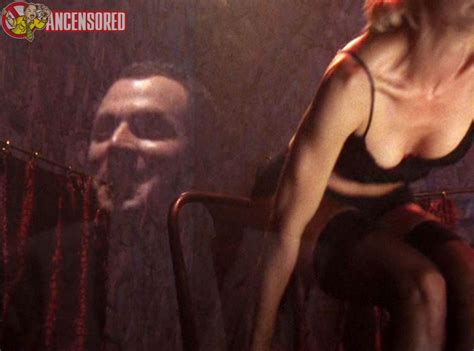 Jenna Elfman Nude Pics Page